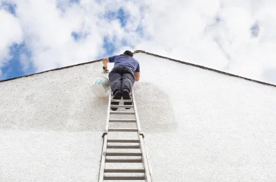 Peinture extérieure à l'Herbergement — façades et ravalement
