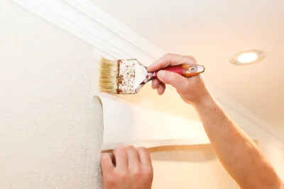 Pose de papier peint à l'Herbergement — revêtements muraux et toiles de verre